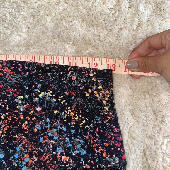 Lululemon Floral Wunder Under Crop II Special Edition Scallop Leggings Size 8 - Picture 10 of 16